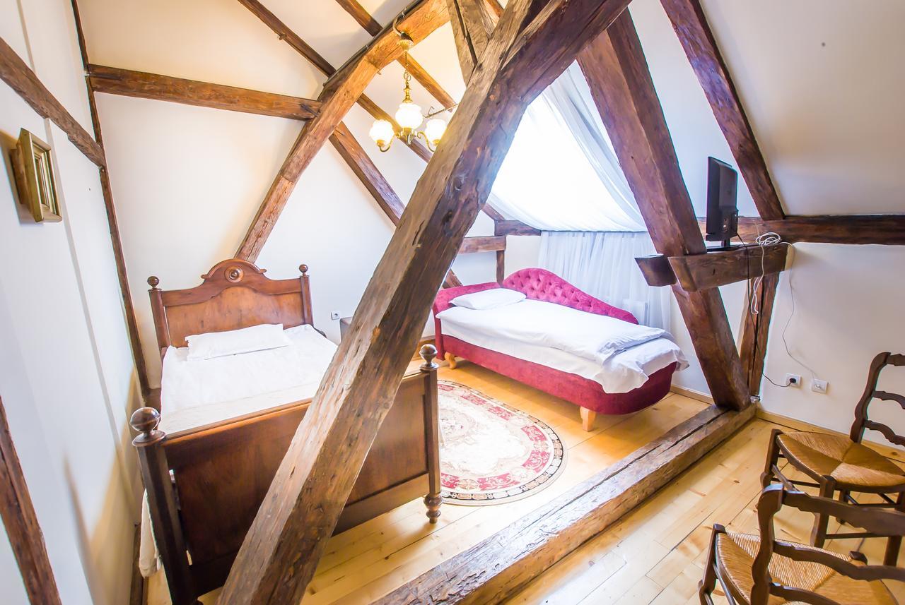 Casa Antiqua Hotel Брашов Екстериор снимка